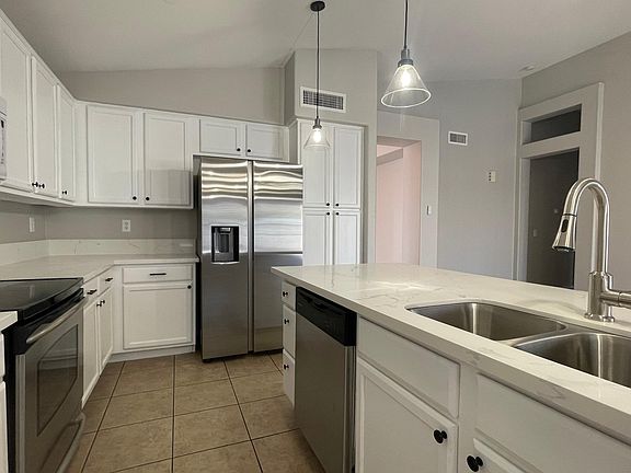 4th image of 1450 W Canary Way