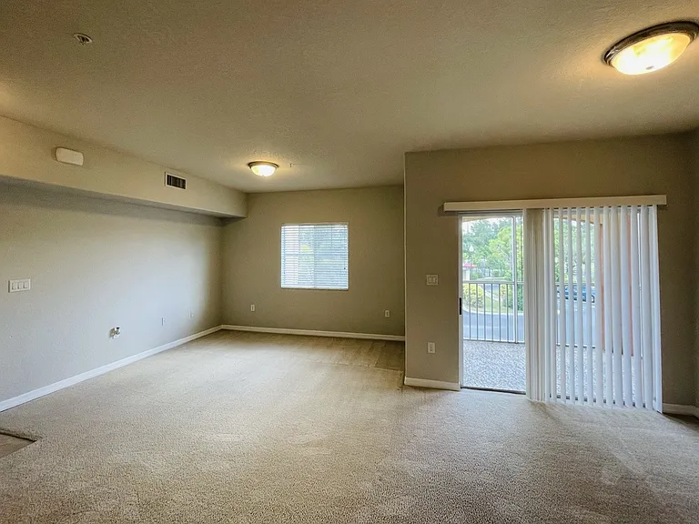 13100 Bella Casa Cir #126 — Photo 3