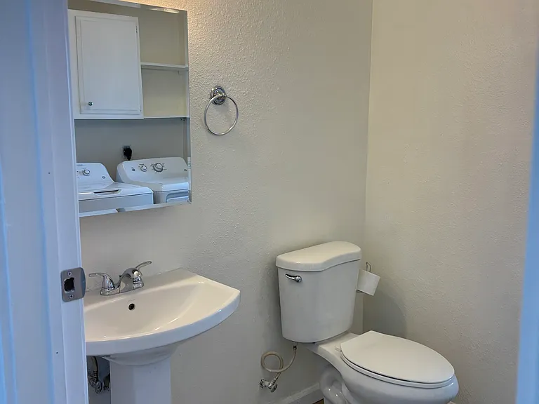 1117 N Cook St — Photo 6