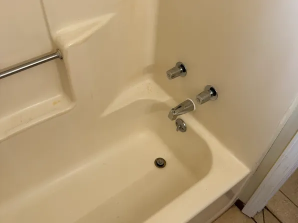 904 Seville Ave APT 5, Baker, LA 70714