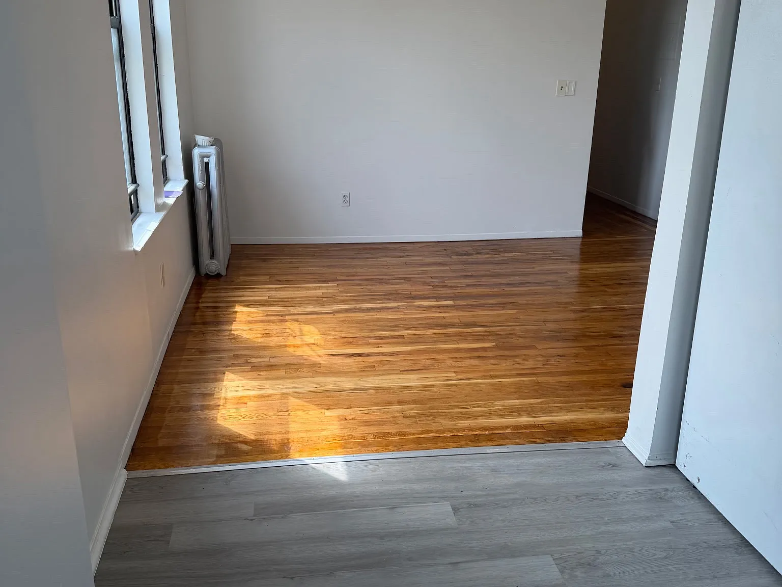 3 bed, 1300 sqft, $3,644 — Photo 1