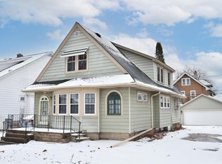 1532 N 58th St, Milwaukee, WI 53208