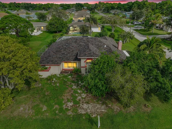 113 SW Thornhill Dr, Port Saint Lucie, FL 34984