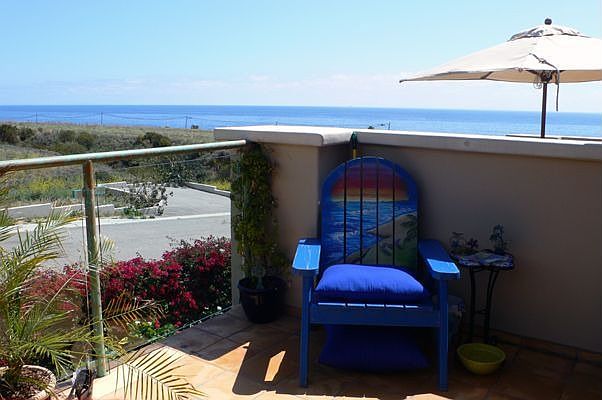 Tranquil Living By The Seashore