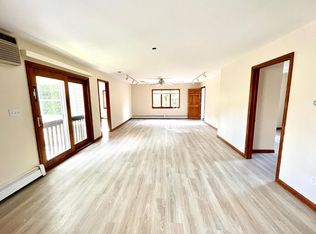 226 Phillips St #2F, Middletown, NY 10940