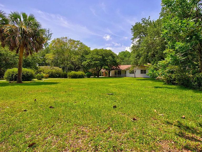 14320 Mallett Rd — Photo 5