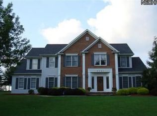 2501 Country Club Dr, Uniontown, OH 44685