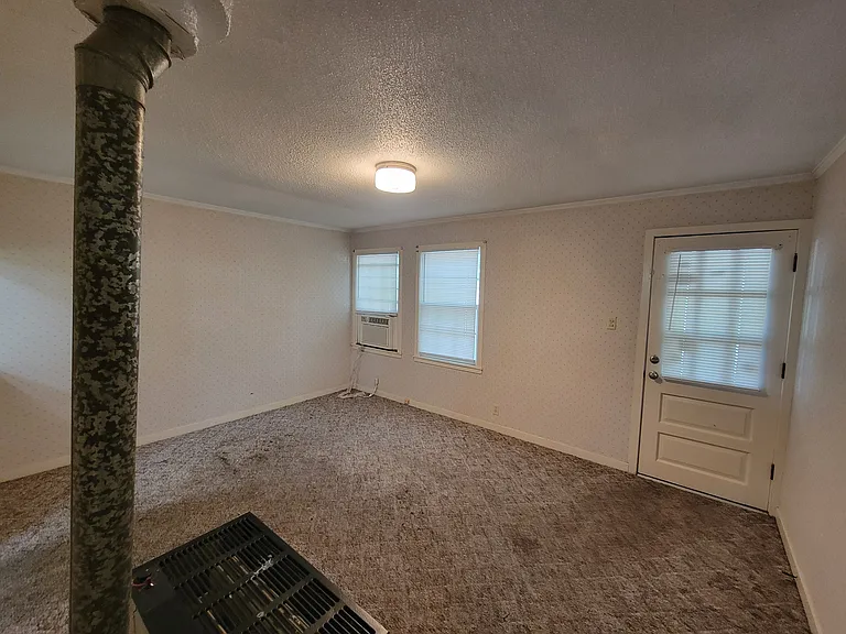 4030 E Whitney Ln — Photo 12