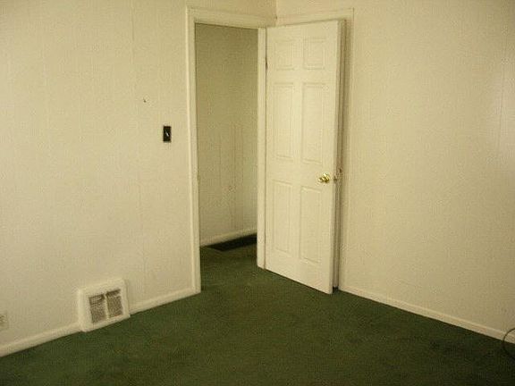 5th image of 708 S Illinois St
