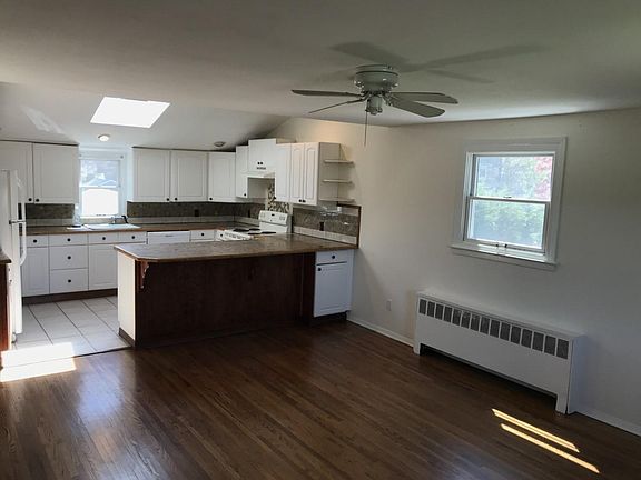 3rd image of 1355 Wantagh Ave Floor 2