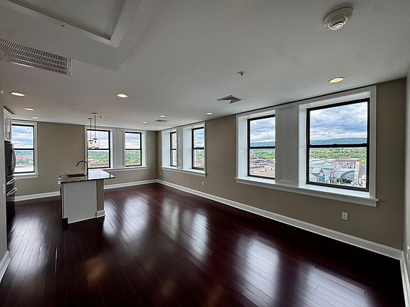 3rd image of 108 N Washington Ave Suite 902