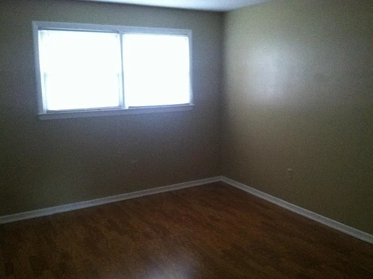 2321 Idle Hour Rd #19 — Photo 4