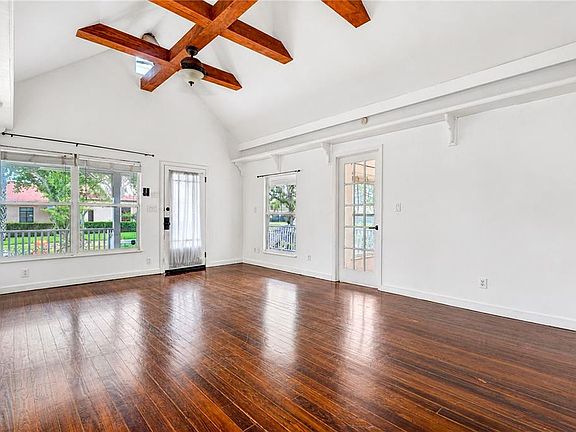 3rd image of 1512 OREGON STREET