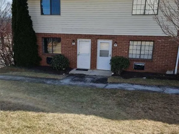 499 Scott Road APT 22, Waterbury, CT 06705