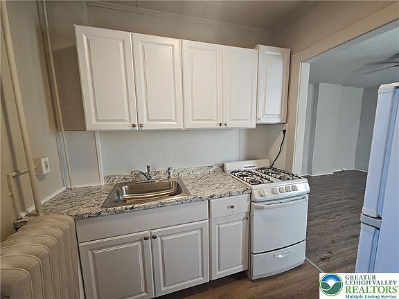 3rd image of 36 N 6th St APT 1