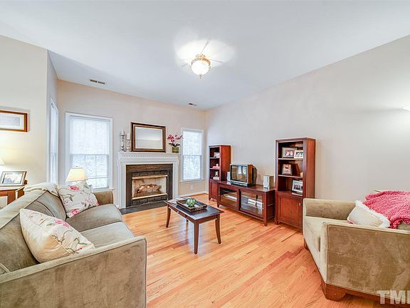 3rd image of 8211 Hempshire Pl APT 103