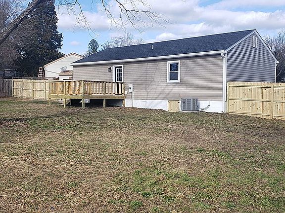 5th image of 8920 Leafycreek Dr
