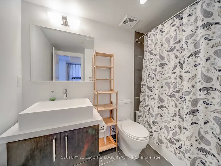 1080 Bay St #2302 — Photo 18