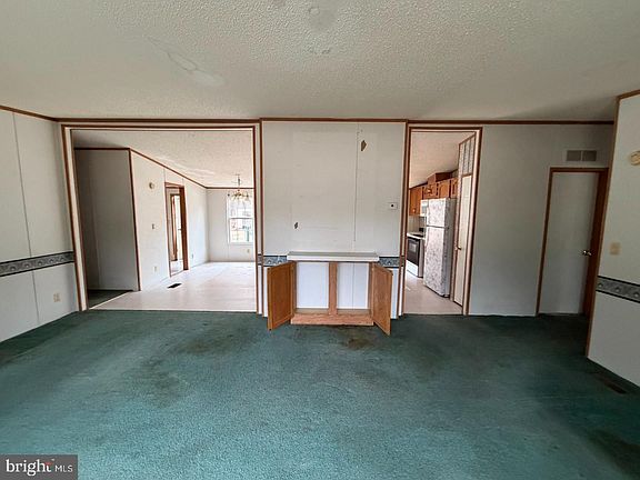 4th image of 8217 Hurleys Neck Rd