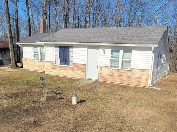 8090 Fir Mac Rd, Harrison, MI 48625