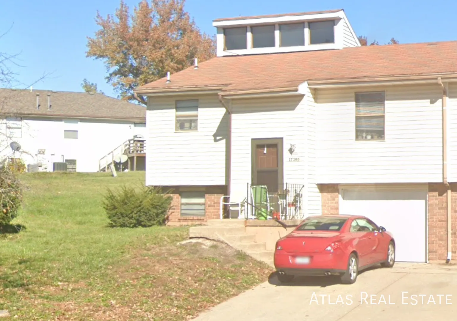 Coming Soon: Charming Townhome in Great Area! — Photo 1