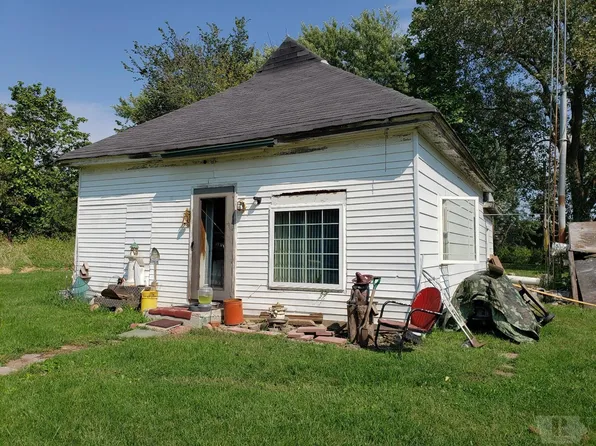 207 E 3rd St N, Exline, IA 52555
