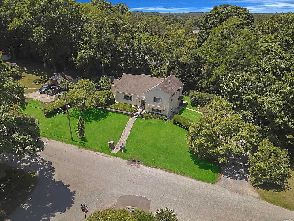 1st image of 4 Lincoln Ave