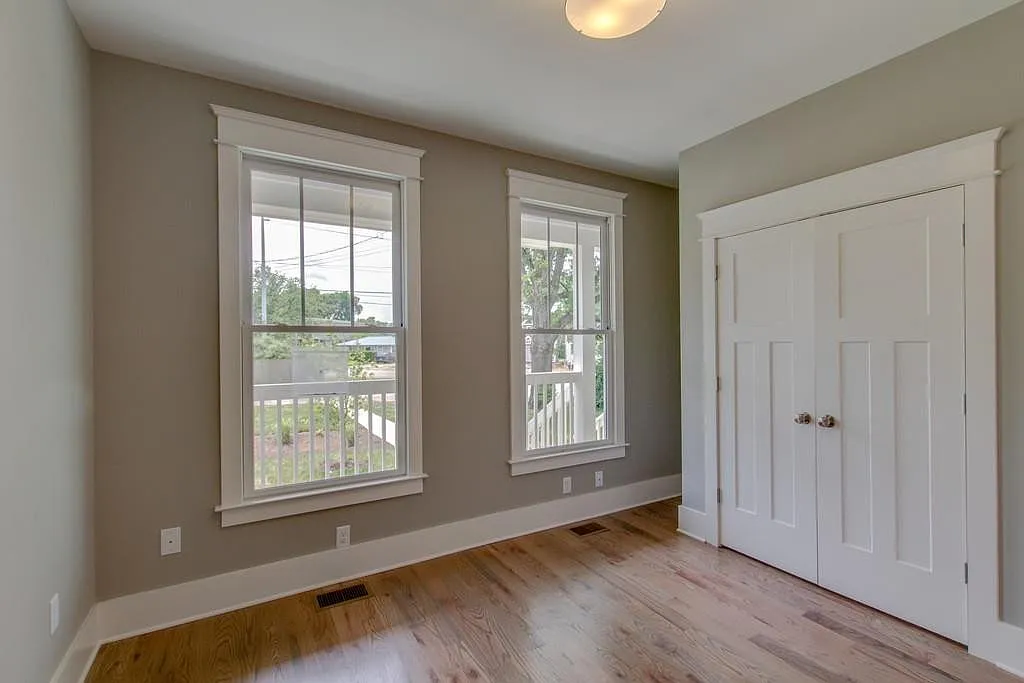 3 bed, 3.0 bath, 1936 sqft, $3,995 — Photo 4