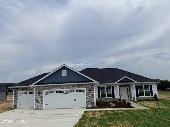 102 Brighton Street, La Grange, NC 28551