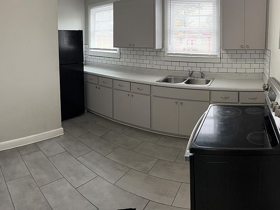 3rd image of 217 S South St APT 2