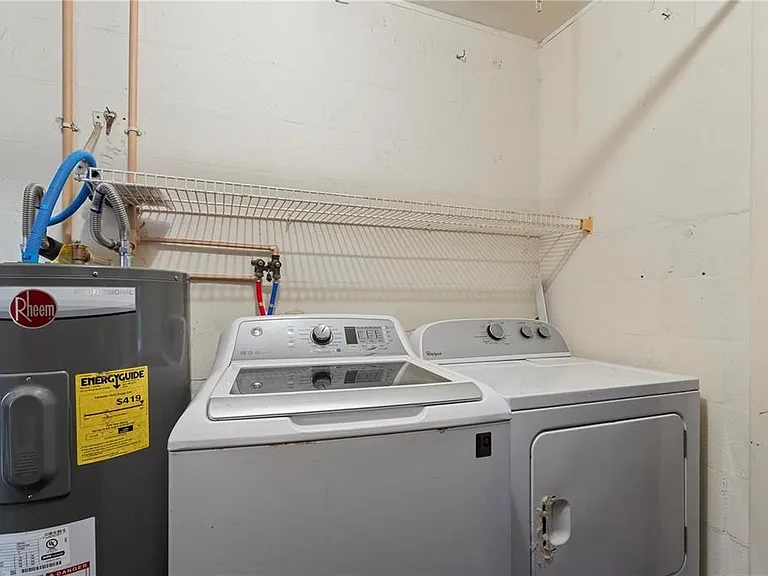 409 Feltham Trl #B — Photo 14