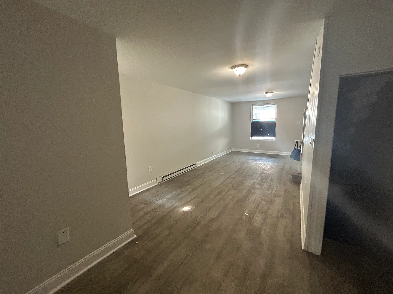 1812 E Thayer Street — Photo 4