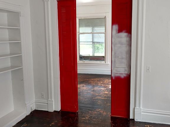 4th image of 440 Thomas St SE #1