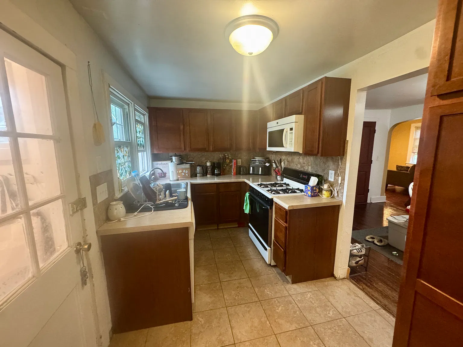 412 N Dubuque St — Photo 3