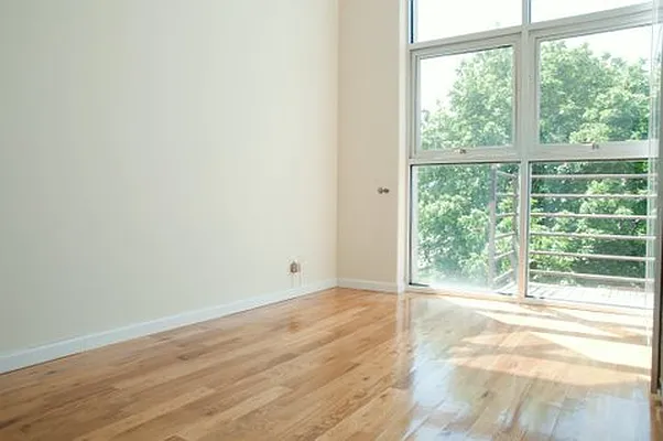 Sold by Greenpoint Properties | media 11