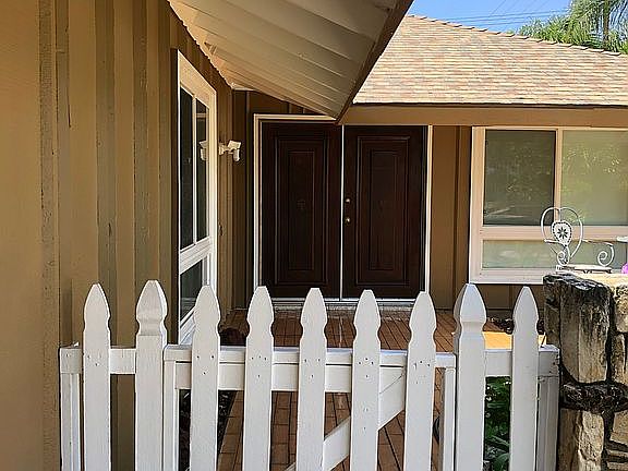 Front entrance to the house 