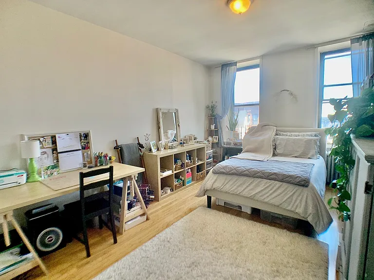 1131 Washington St #7 — Photo 6