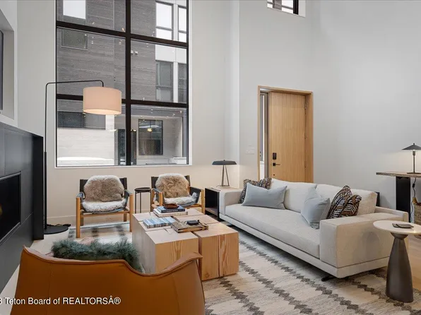 185 N Glenwood St #17, Jackson, WY 83001