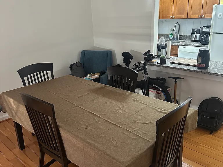 6001 Arlington Blvd #209 — Photo 6