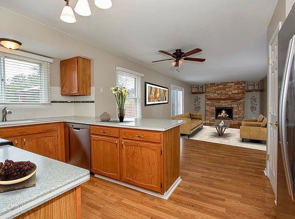 4th image of 1097 Kingsport Dr