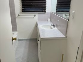 12924 Burbank Blvd, Van Nuys, CA