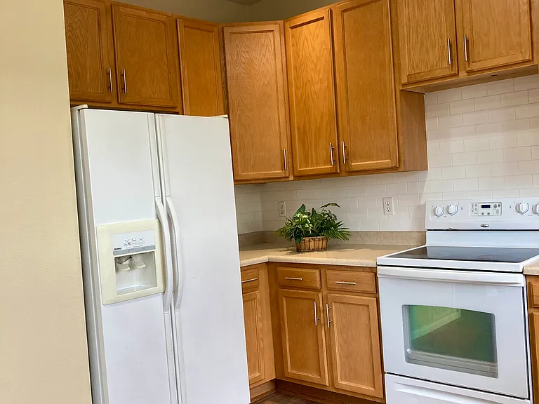 Kitchen with new tile backsplash