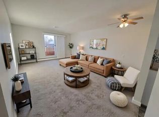 5820 58a St #203, Red Deer, AB T4N2M7