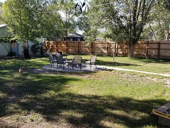 Backyard / Firepit