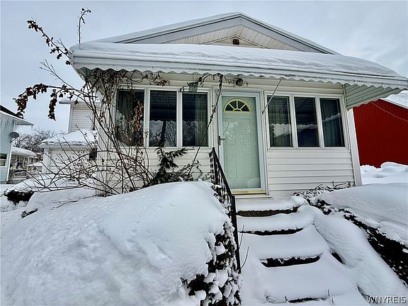 3rd image of 22 Maple Ave