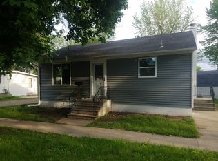 208 W 7th St, Tama, IA 52339