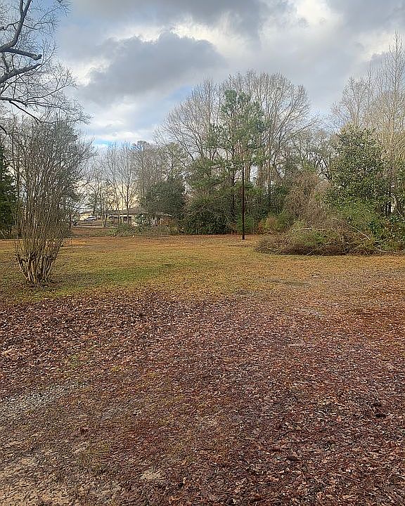 2nd image of 4501 Lakeshore Dr