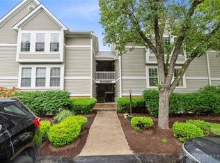 132 High Ridge Ct, Fairfield, OH 45014