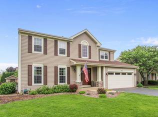 986 E Stone Creek Cir, Crystal Lake, IL 60014