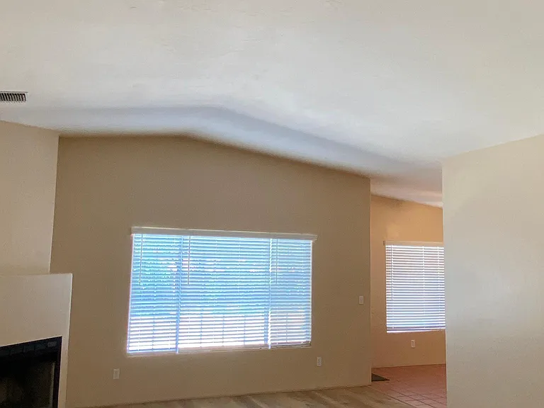 3041 E Loretta Dr — Photo 24